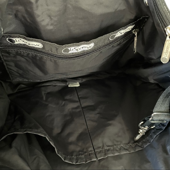 EUC: Lesportsac Messenger/Diaper bag